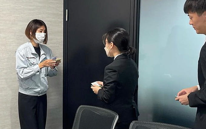 写真:学生のインターンシップの様子